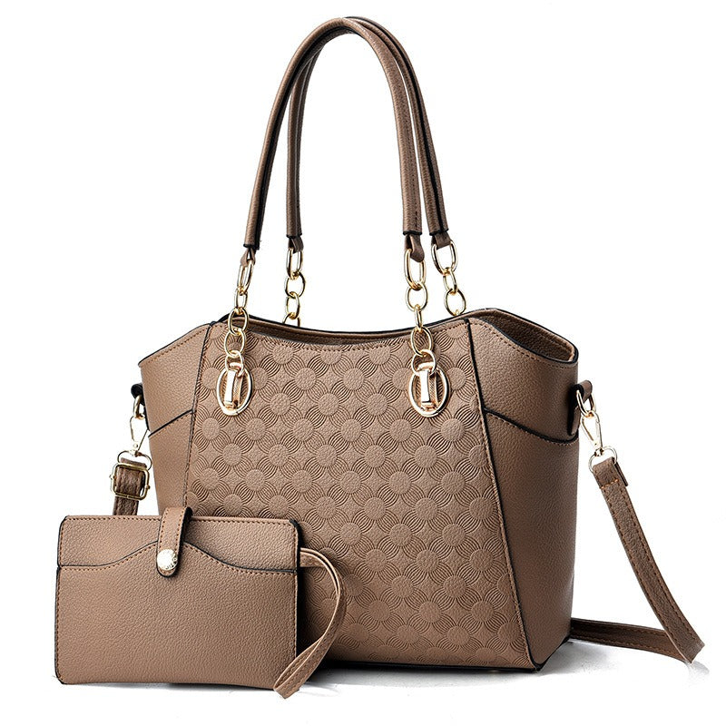 Vintage Chic Chain Shoulder Tote