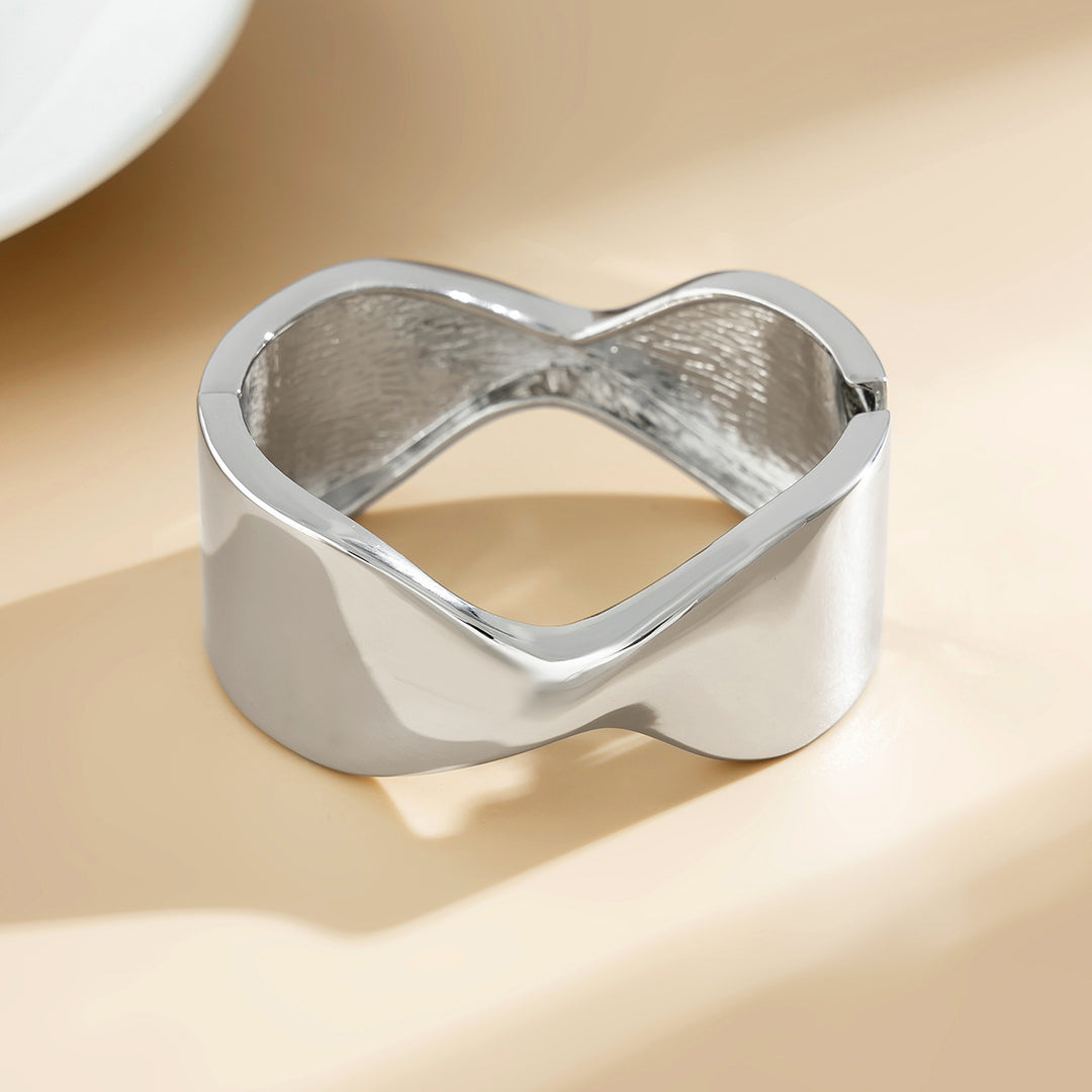 Edge Square Wide Bracelet – Premium Wristband