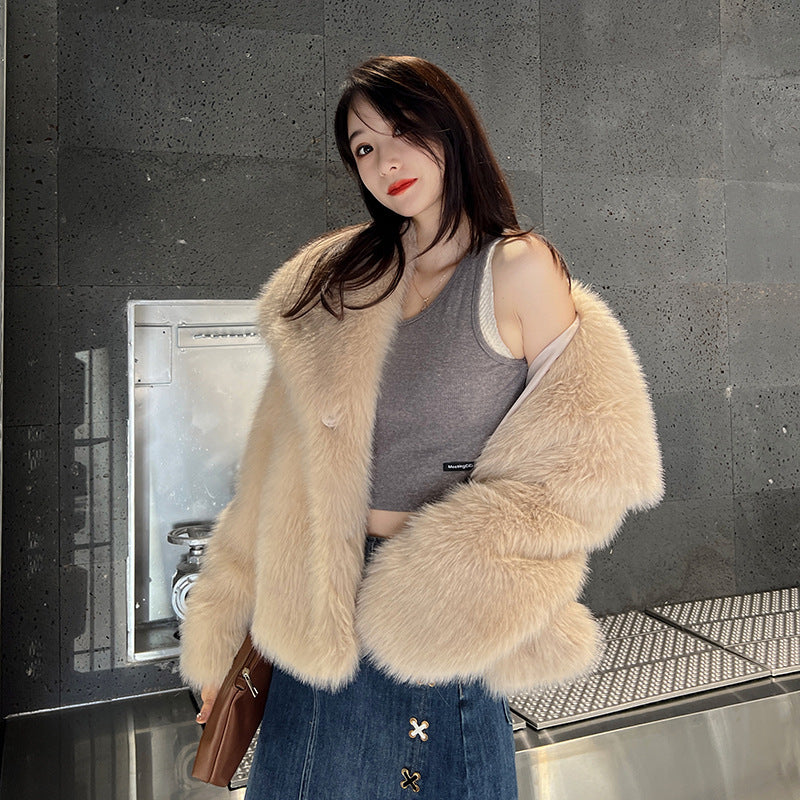 Large Lapel Faux Fur Coat – Elegant Winter Style