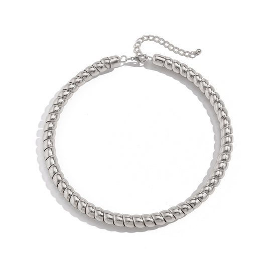Spiral Twist Circle Necklace