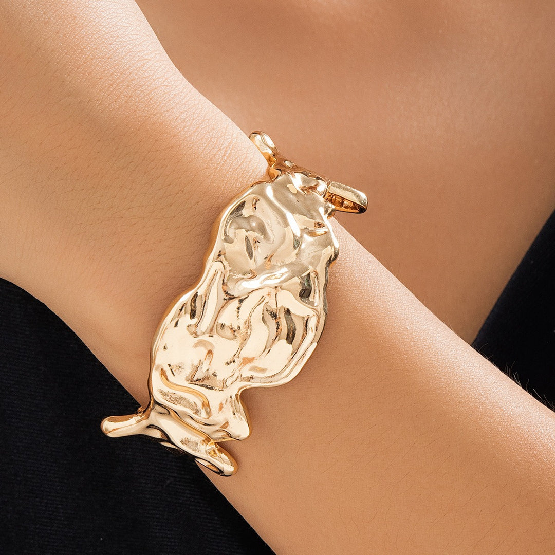 Liquid wrinkled irregular collar choker metal lava necklace
