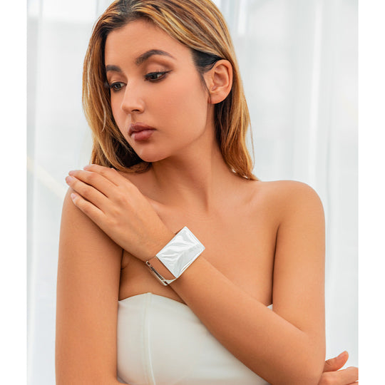Edge Square Wide Bracelet – Premium Wristband