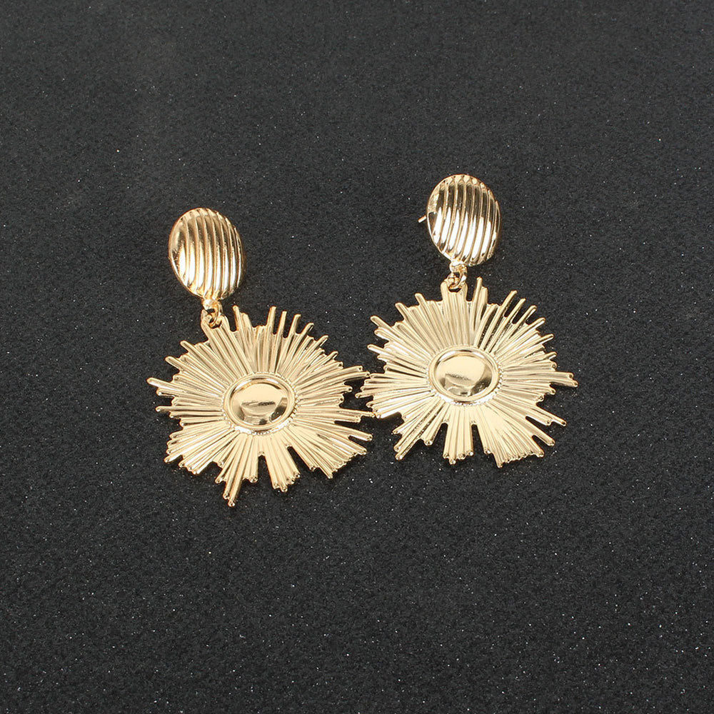 Retro Alloy Flower Long Earrings Fashionable Earrings For Women