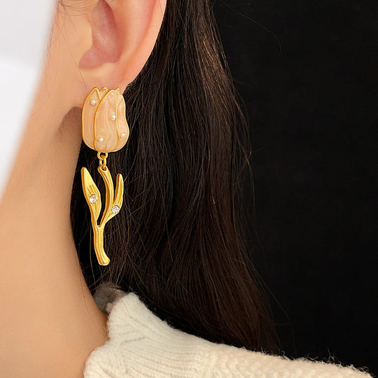 Oil dripping tulip pearl earrings