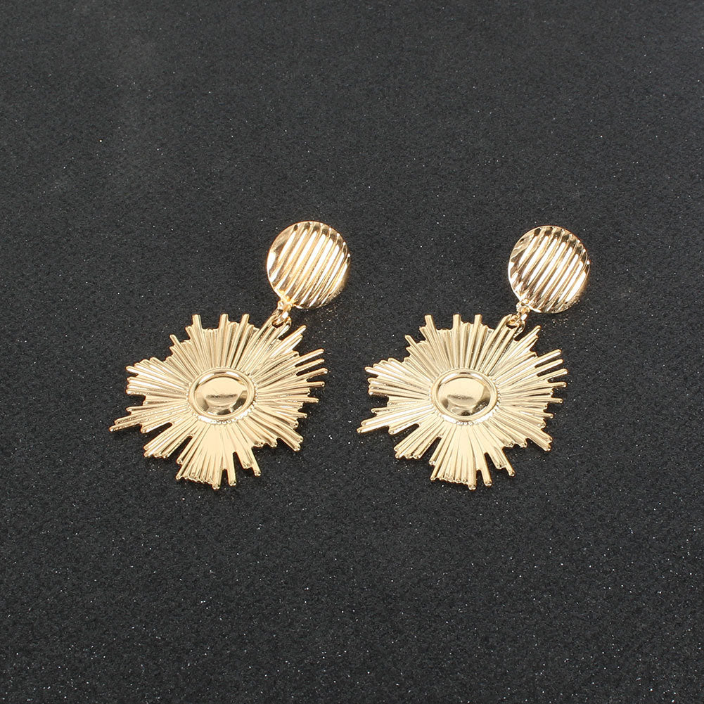 Retro Alloy Flower Long Earrings Fashionable Earrings For Women
