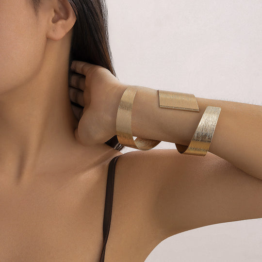 Flux Wide Alloy Bracelet