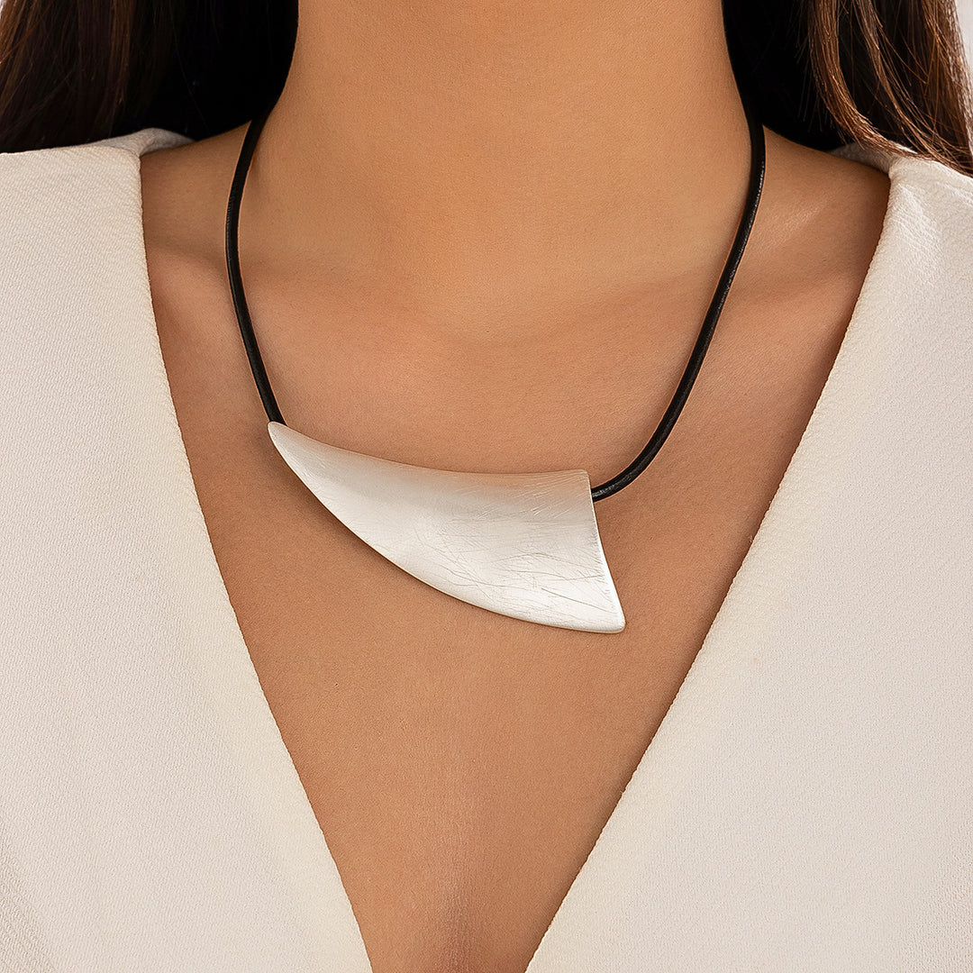 Exaggerated Geometric Splicing INS-Style Metal Wire Necklace