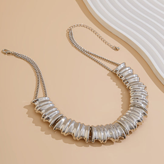 Spiral Twist Circle Necklace