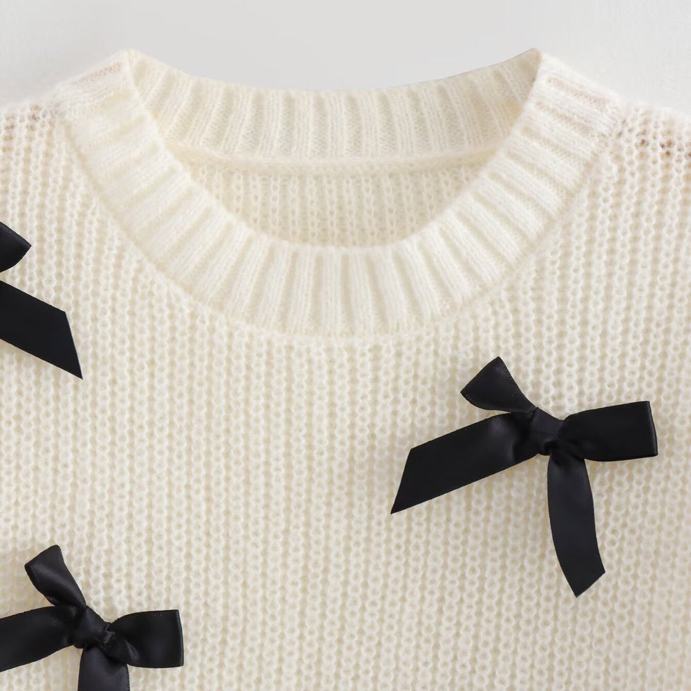 Bow Detail Round Neck Pullover
